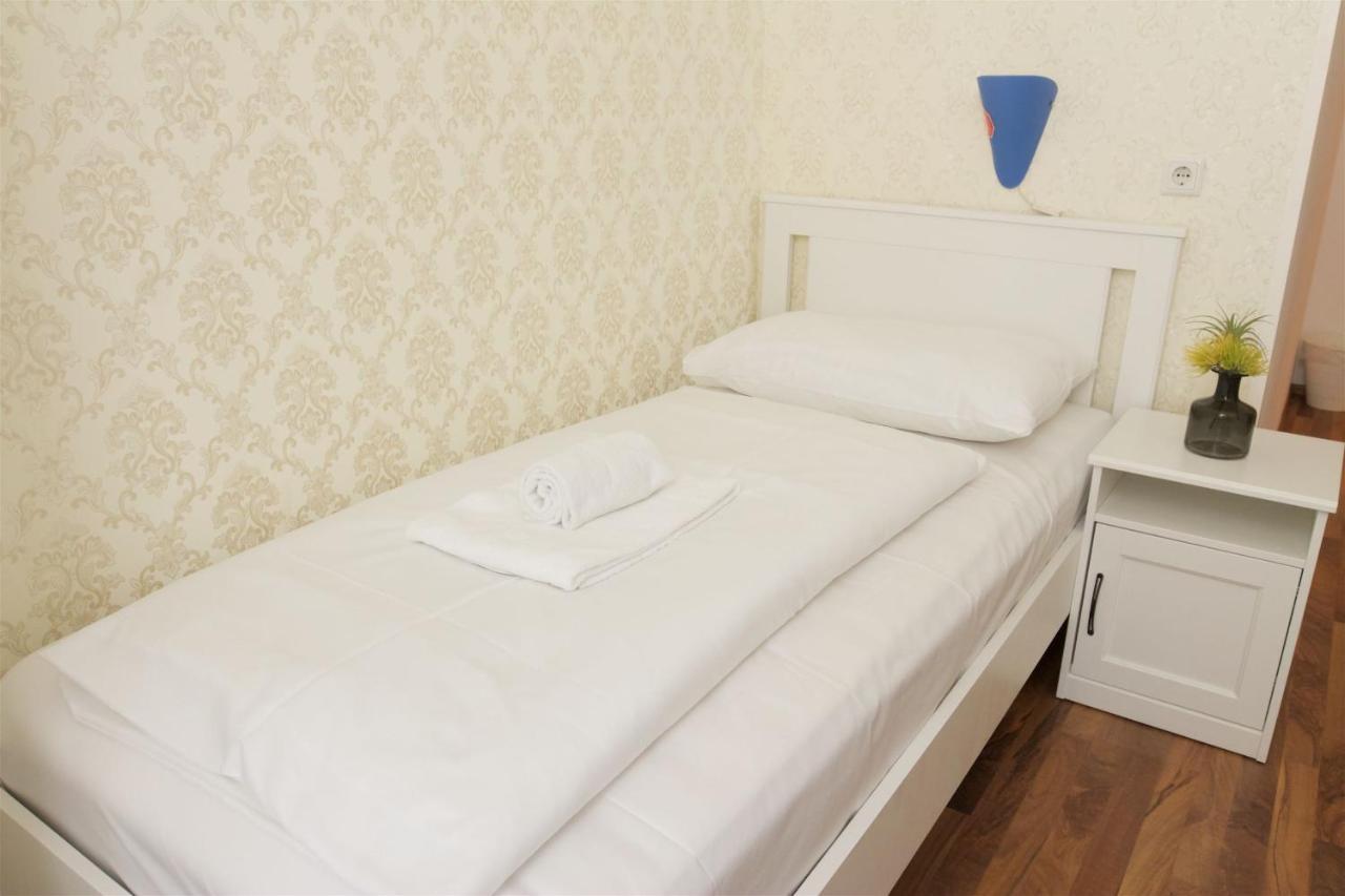 Hotel Pension Arpi Wien Eksteriør billede