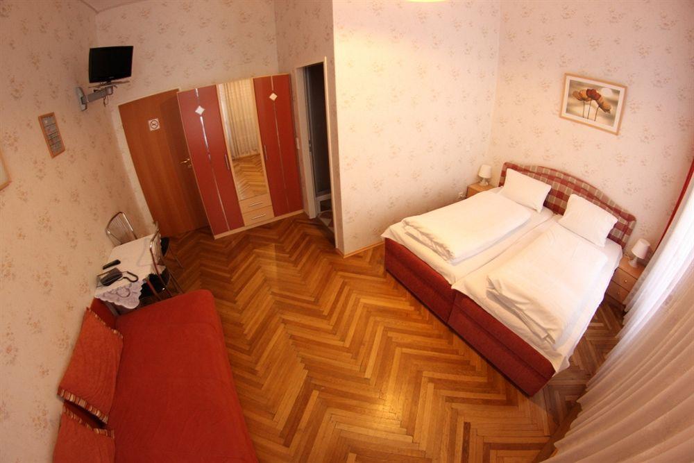 Hotel Pension Arpi Wien Eksteriør billede